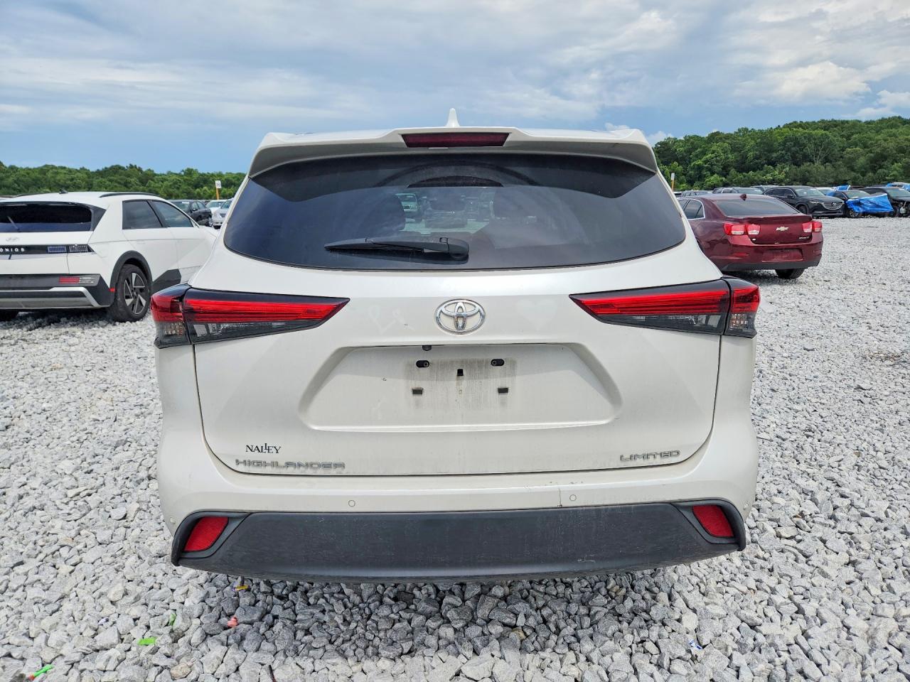 2022 TOYOTA HIGHLANDER