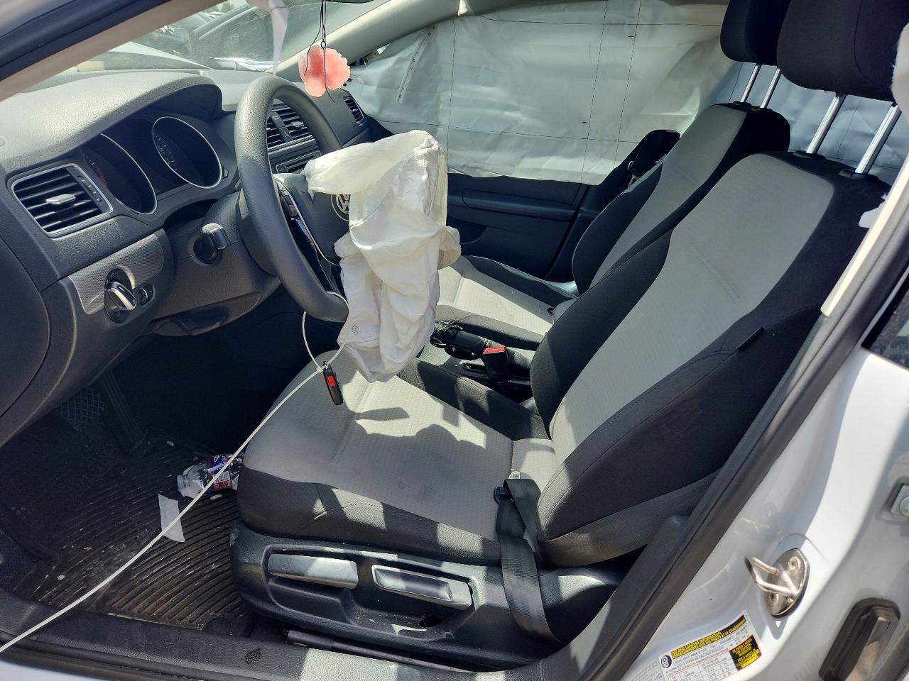 2017 VOLKSWAGEN JETTA