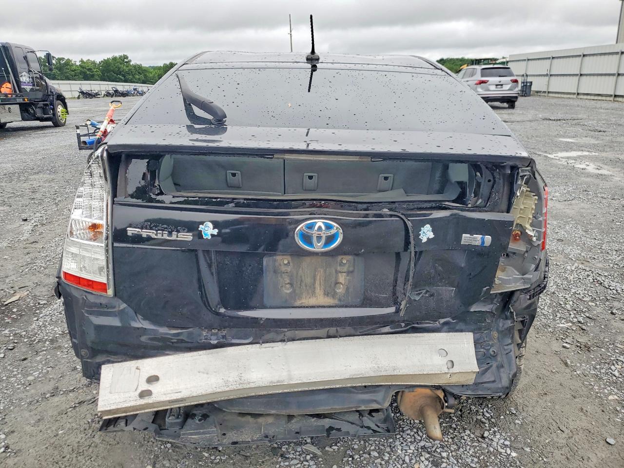 2011 TOYOTA PRIUS