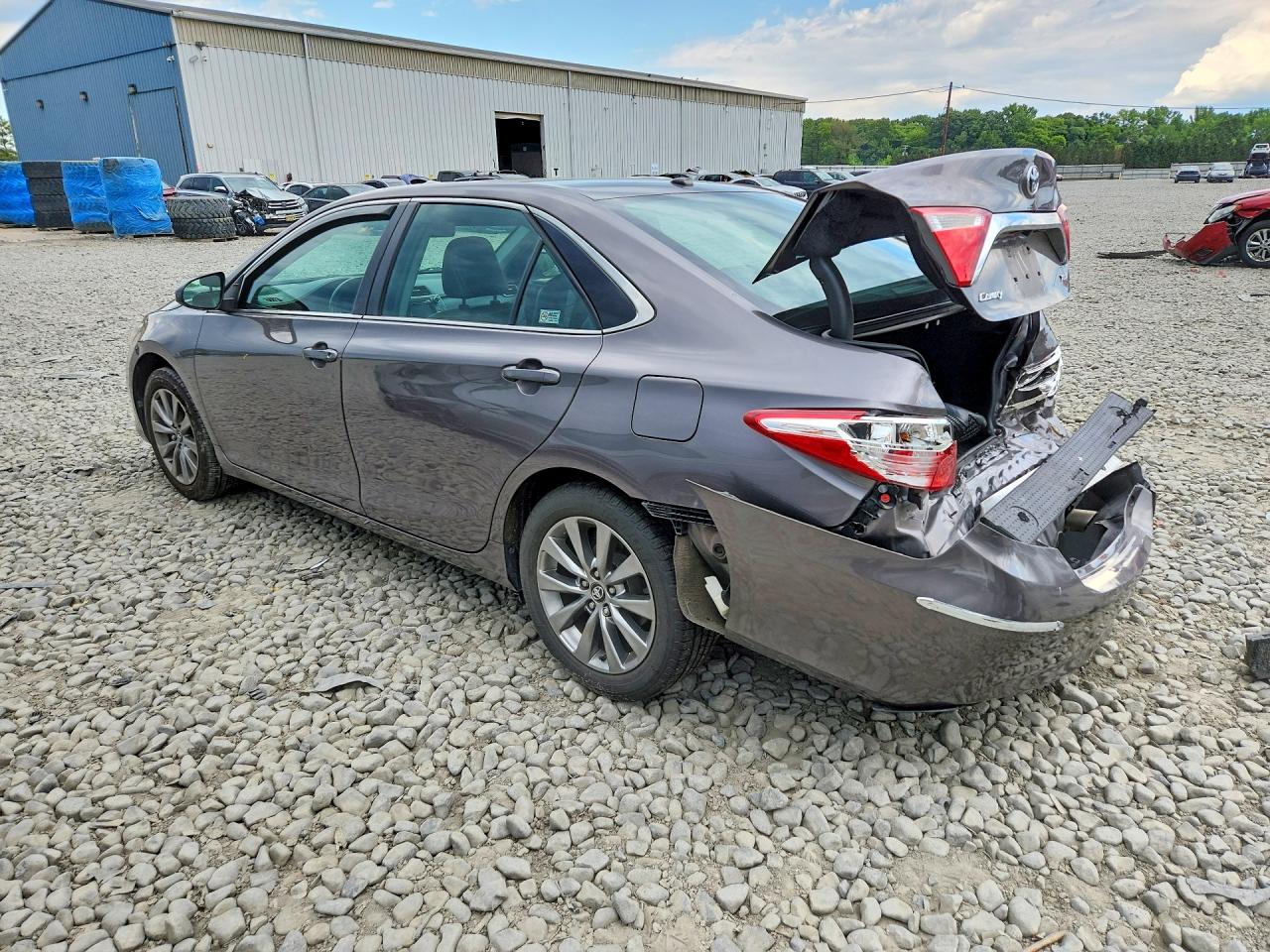 2017 TOYOTA CAMRY