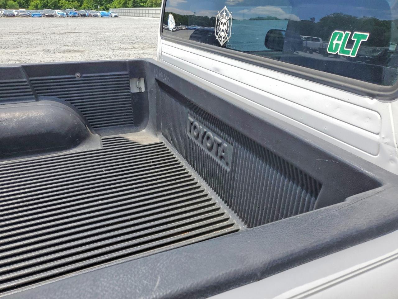 2004 TOYOTA TACOMA