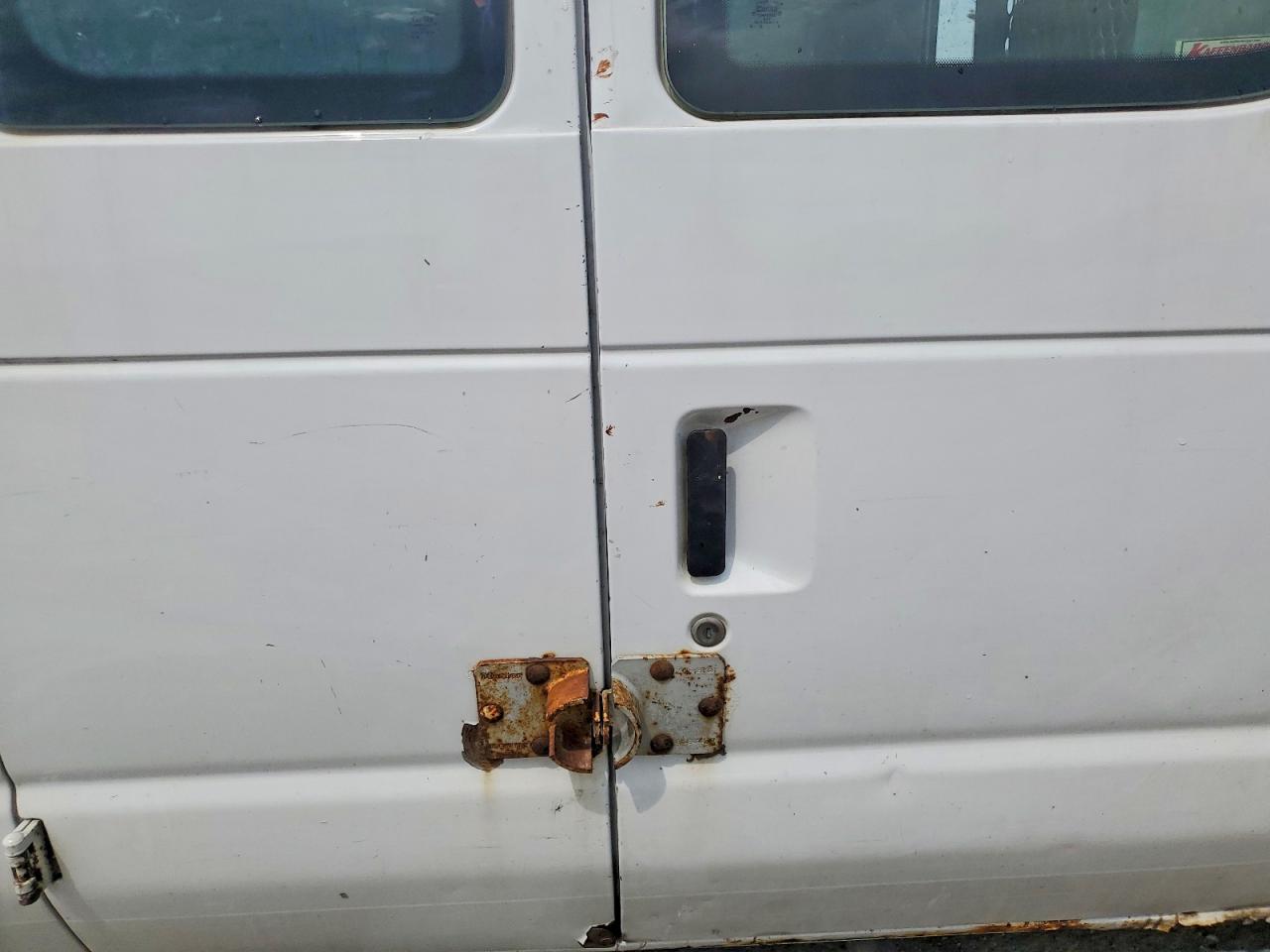 2009 FORD ECONOLINE