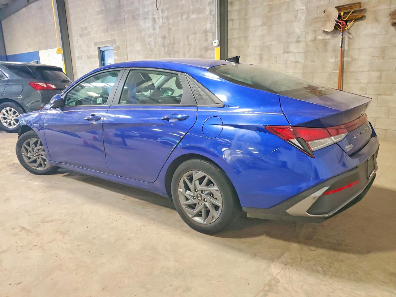 2024 HYUNDAI ELANTRA