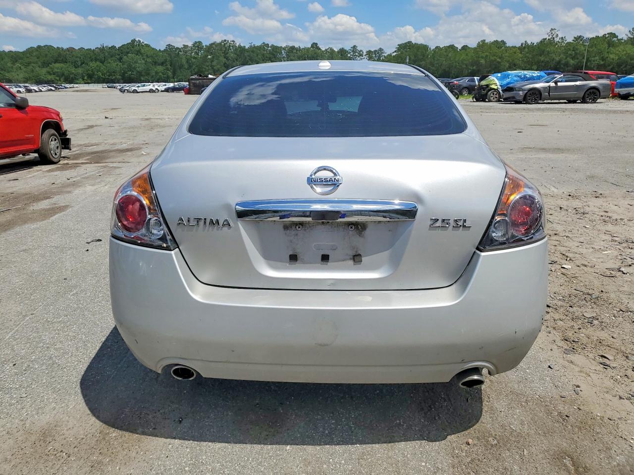 2011 NISSAN ALTIMA