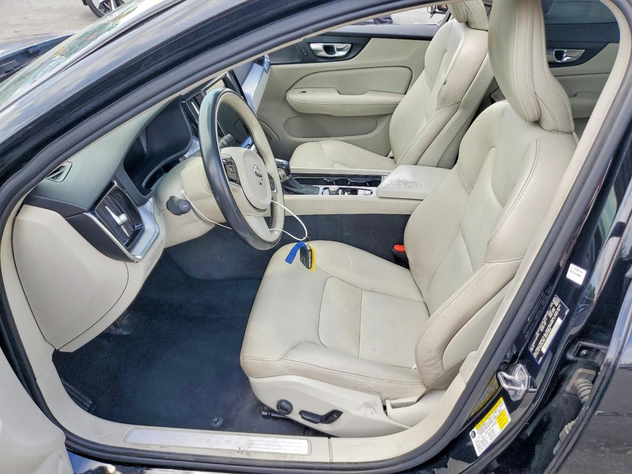 2020 VOLVO S60
