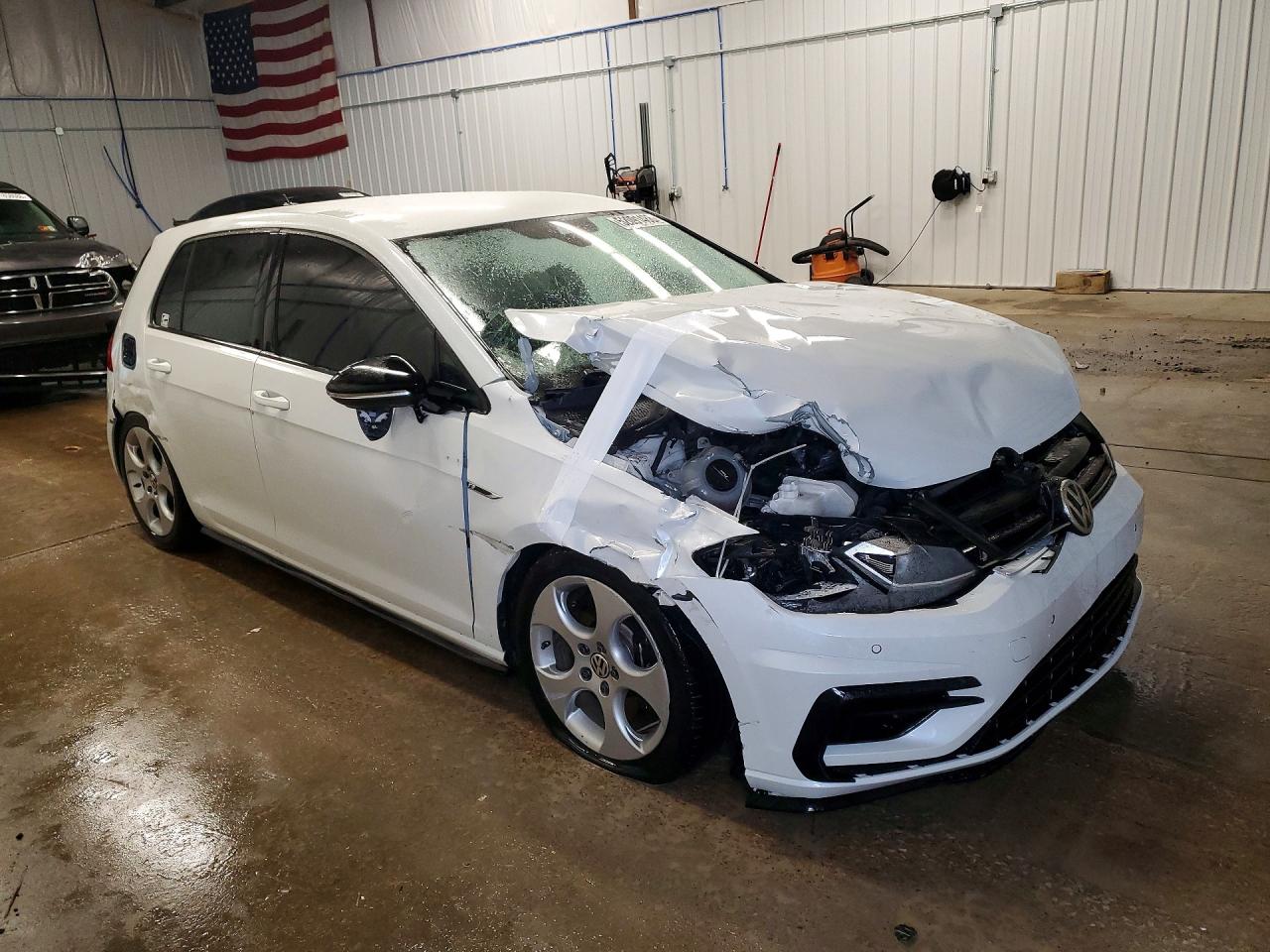2019 VOLKSWAGEN GOLF