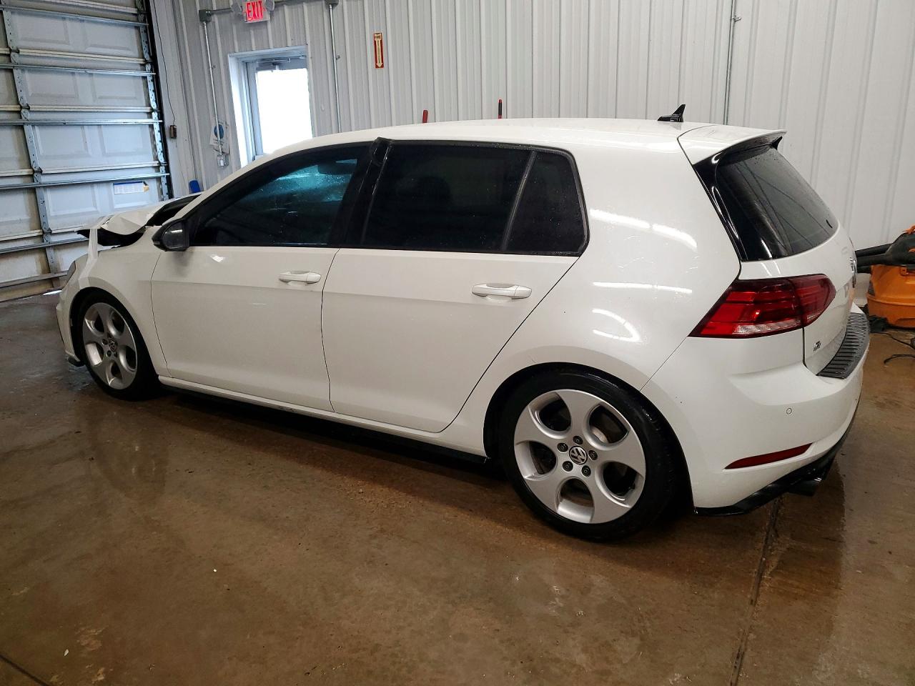 2019 VOLKSWAGEN GOLF