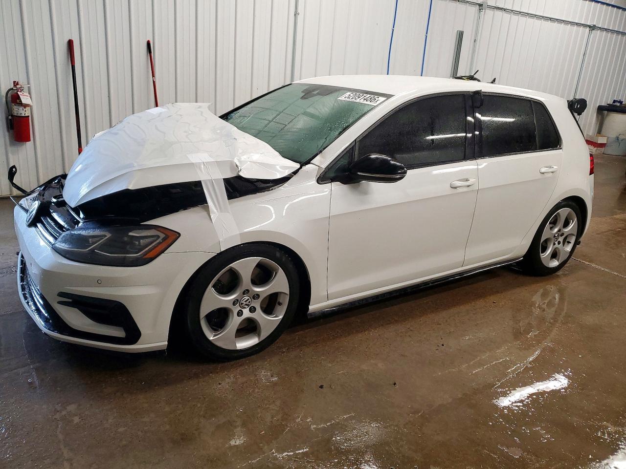 2019 VOLKSWAGEN GOLF