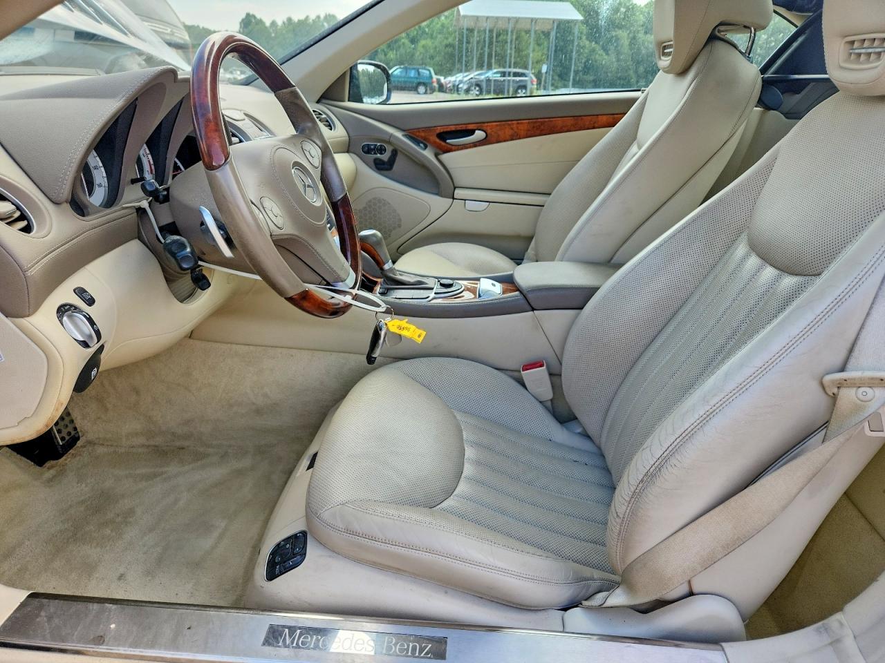 2011 MERCEDES-BENZ SL-CLASS