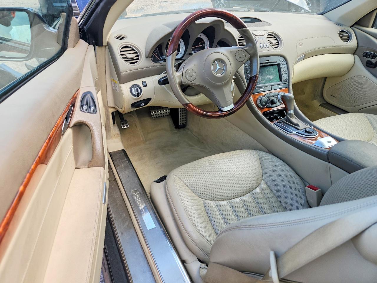 2011 MERCEDES-BENZ SL-CLASS