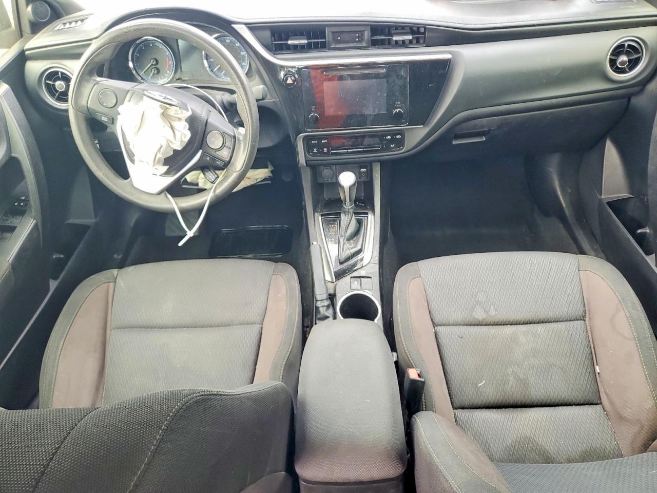 2019 TOYOTA COROLLA