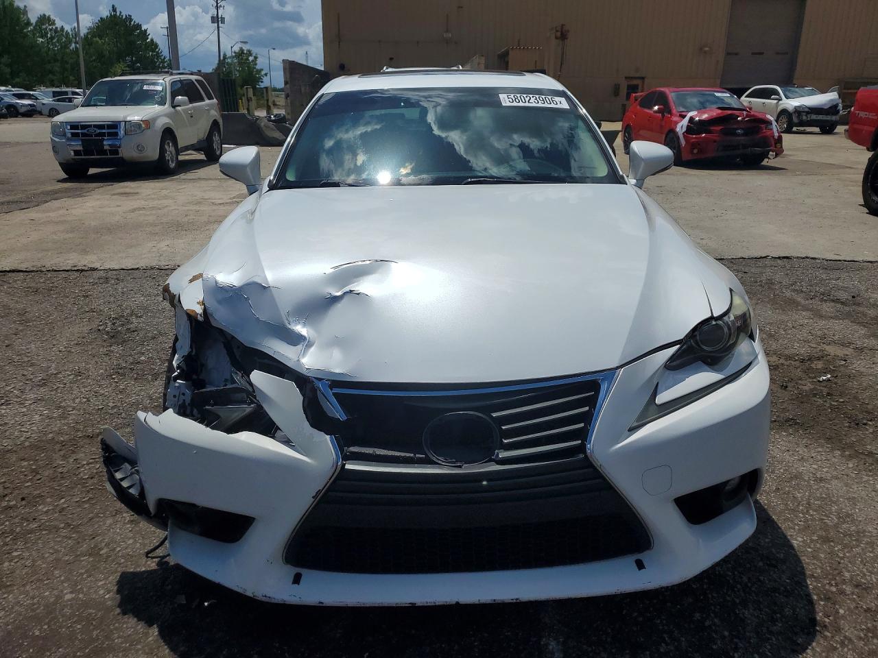 2016 LEXUS IS