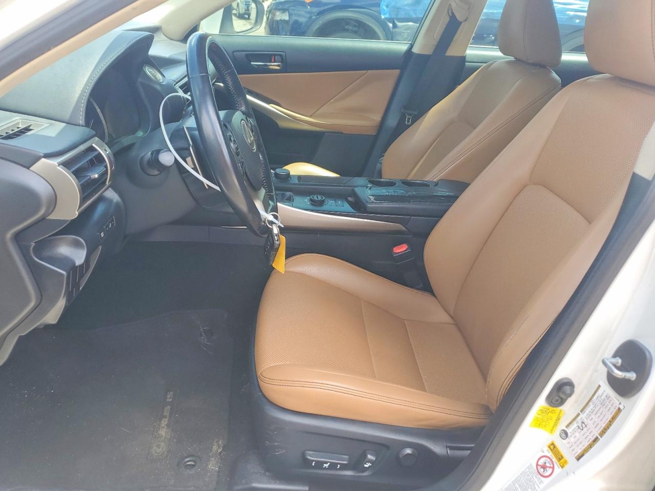 2016 LEXUS IS