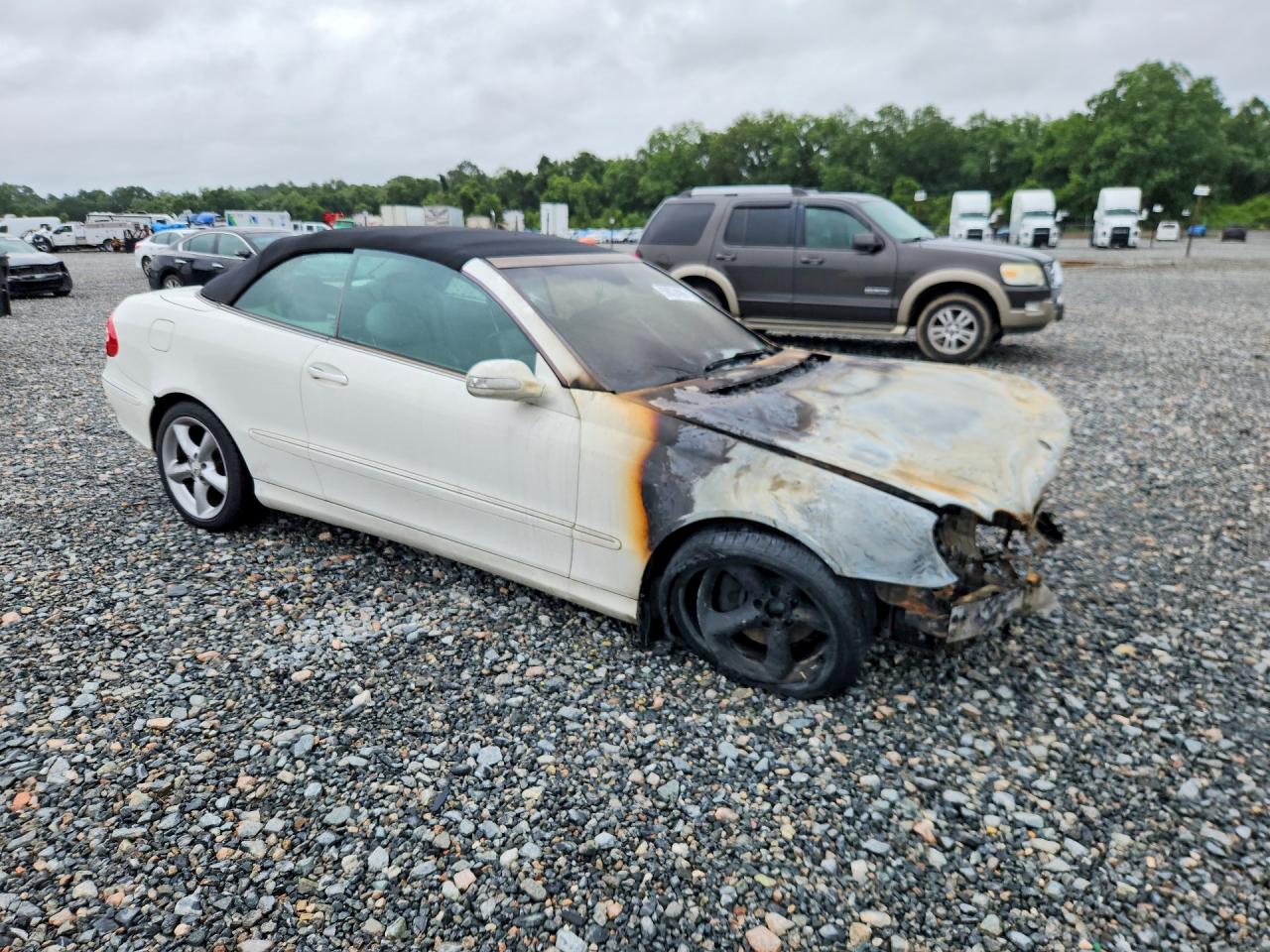 2005 MERCEDES-BENZ CLK-CLASS