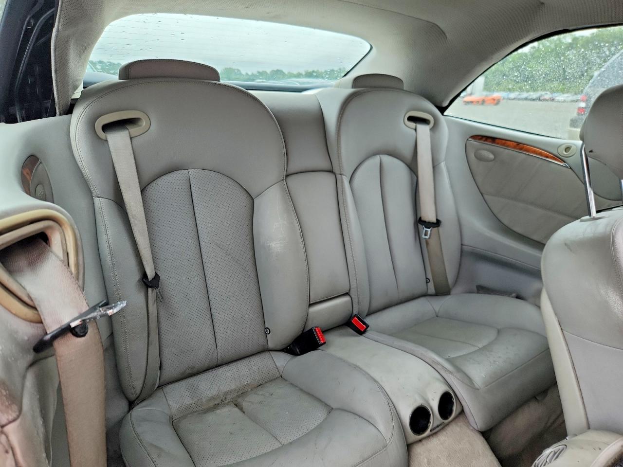 2005 MERCEDES-BENZ CLK-CLASS
