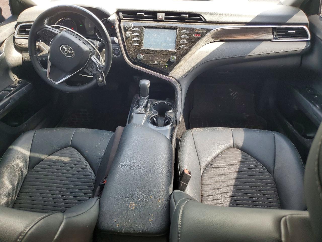 2018 TOYOTA CAMRY