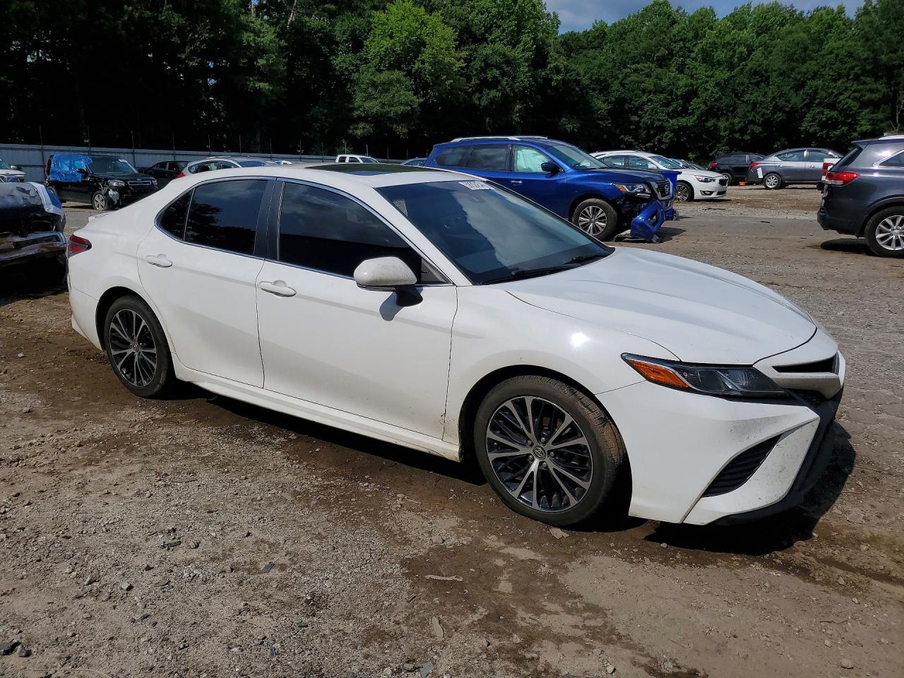 2018 TOYOTA CAMRY