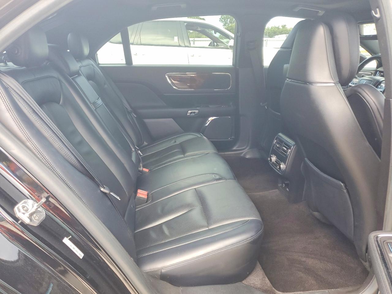 2017 LINCOLN CONTINENTL