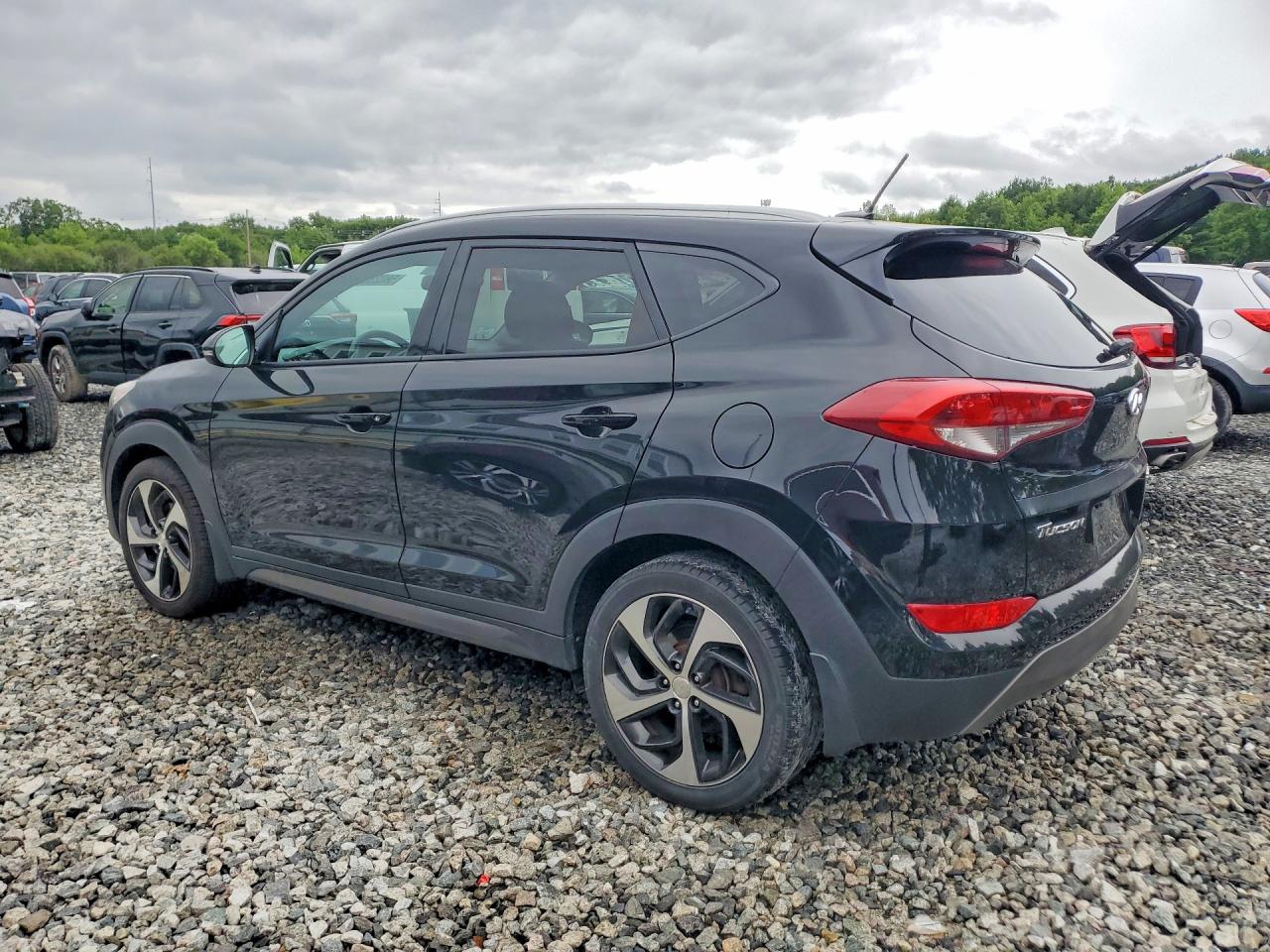 2016 HYUNDAI TUCSON