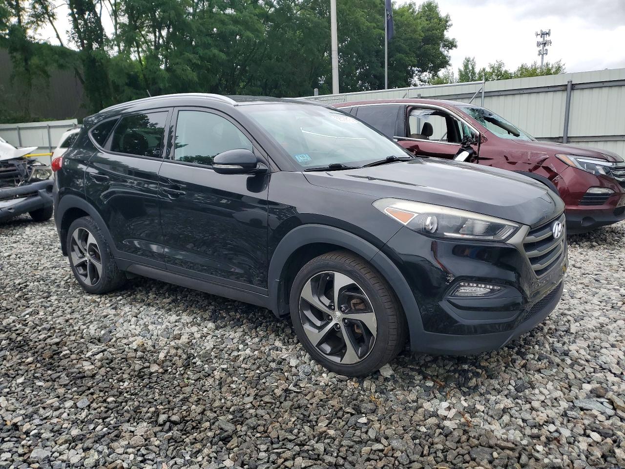 2016 HYUNDAI TUCSON