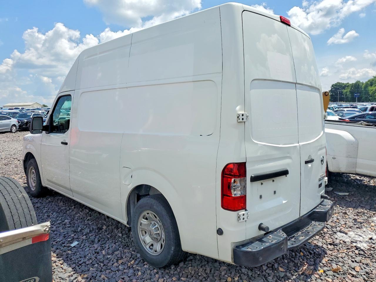 2014 NISSAN NV