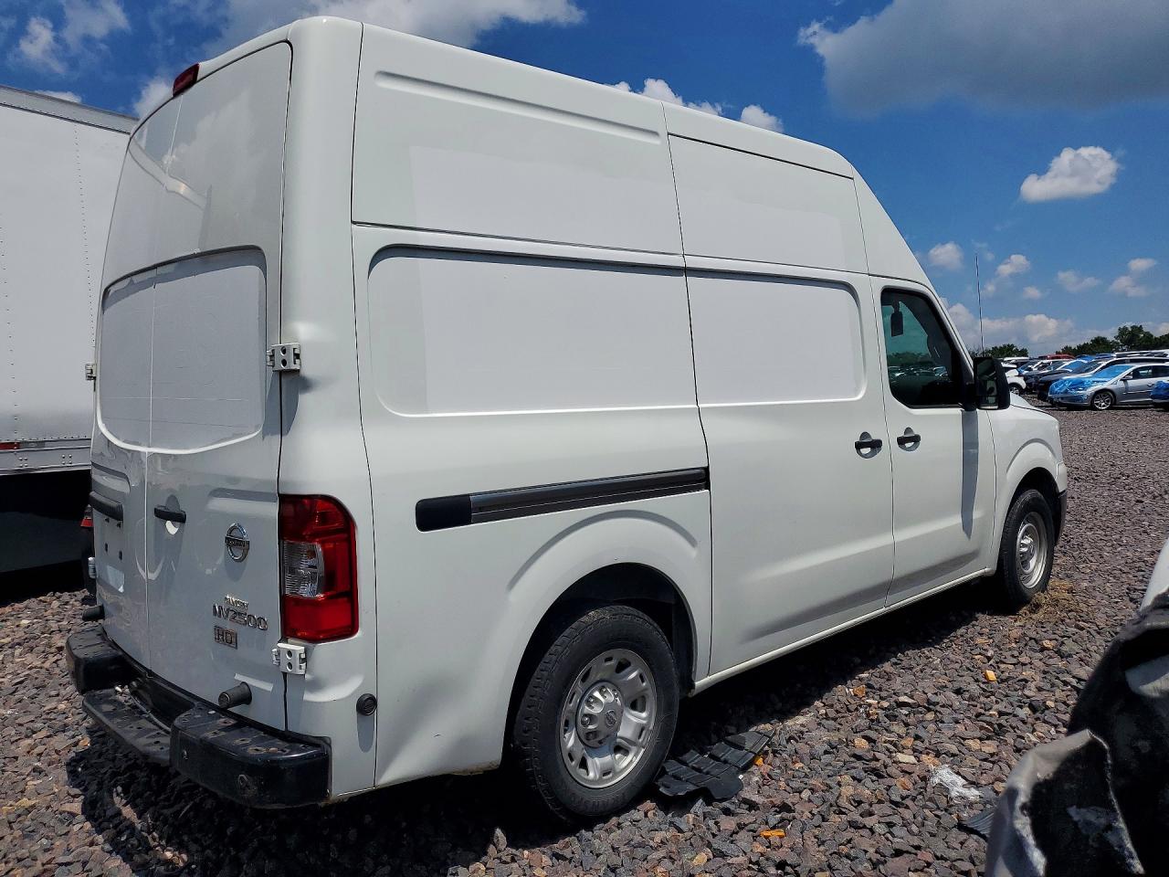 2014 NISSAN NV
