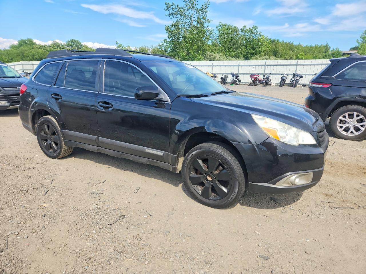 2012 SUBARU OUTBACK