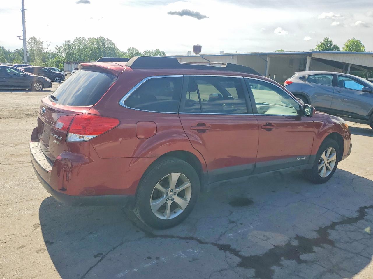 2014 SUBARU OUTBACK