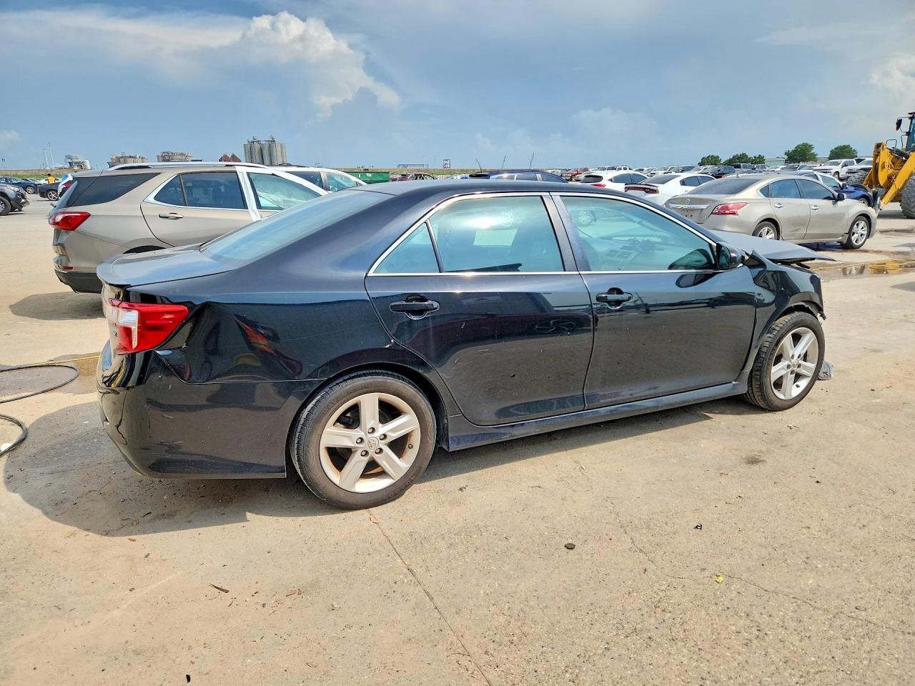 2014 TOYOTA CAMRY