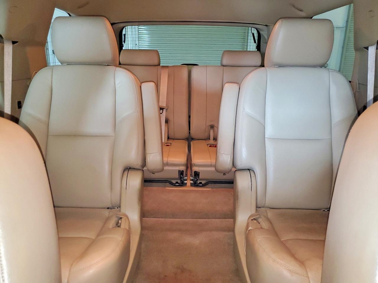 2011 CADILLAC ESCALADE