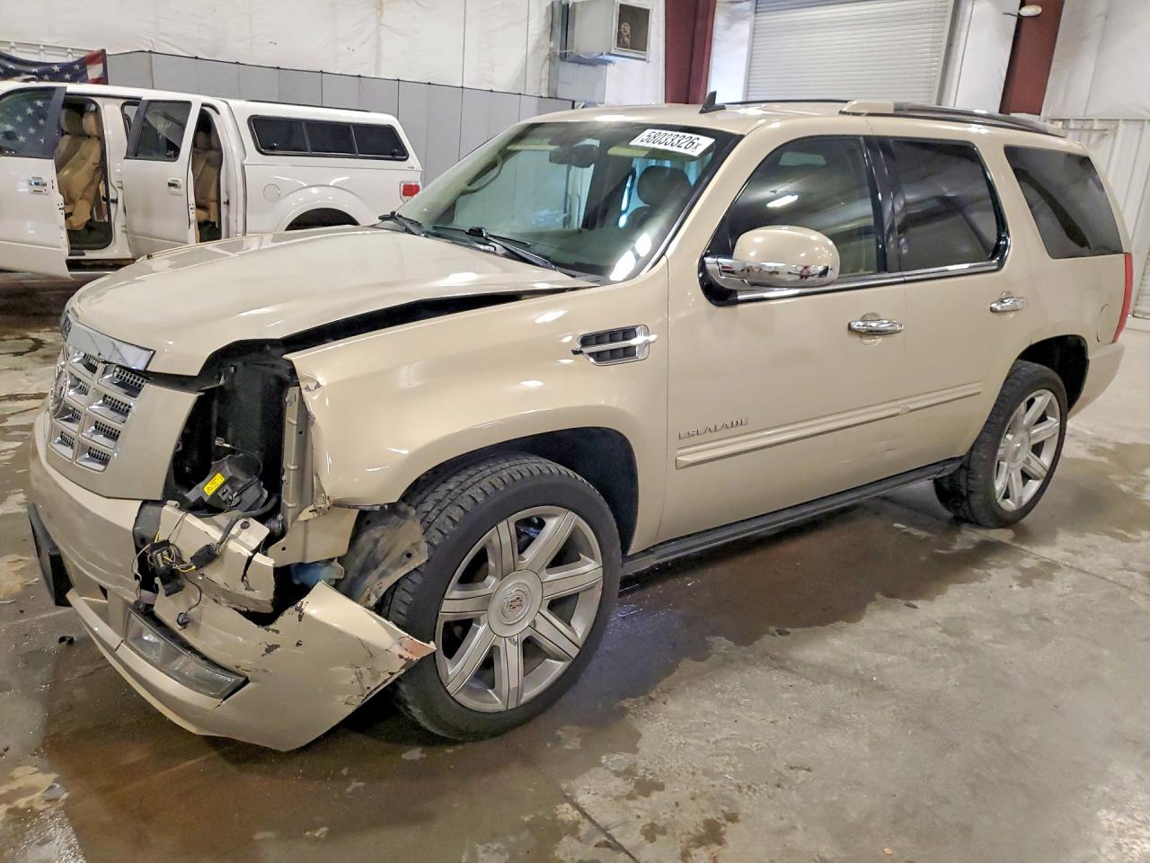 2011 CADILLAC ESCALADE