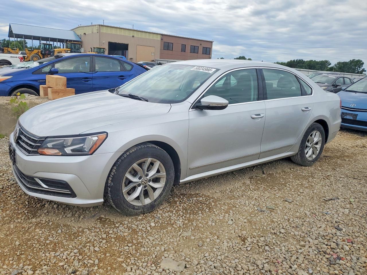 2017 VOLKSWAGEN PASSAT
