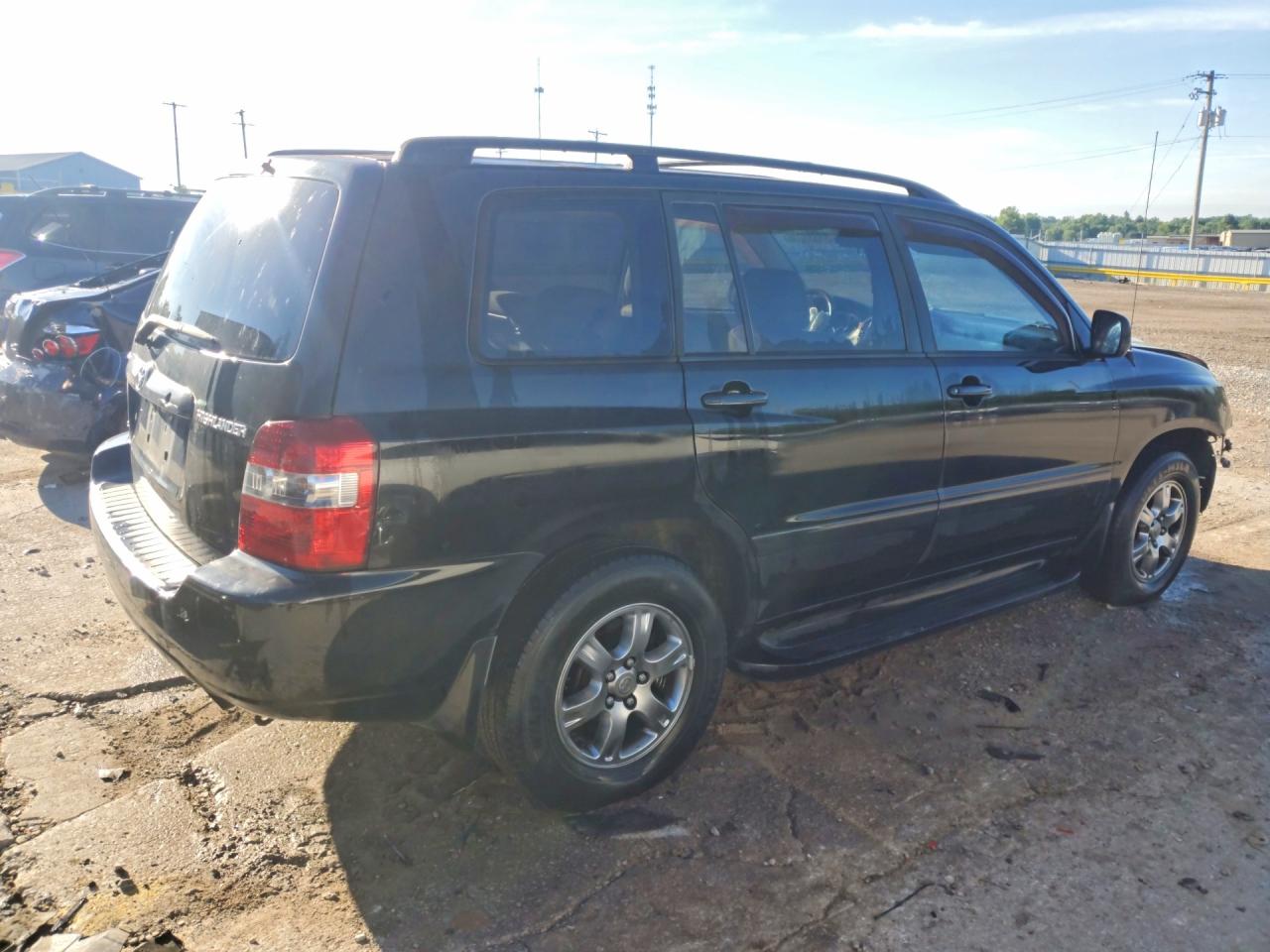 2004 TOYOTA HIGHLANDER