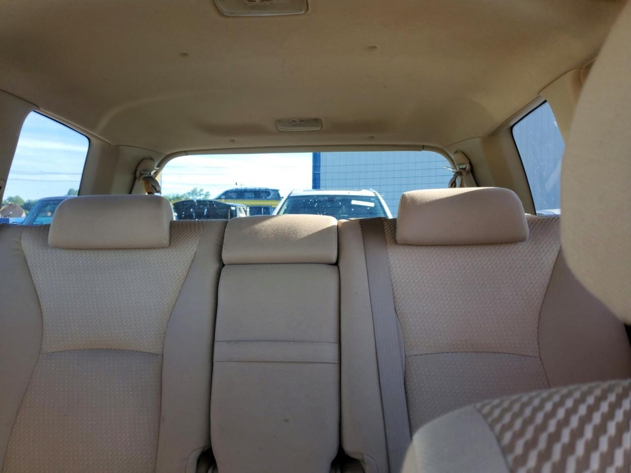 2004 TOYOTA HIGHLANDER