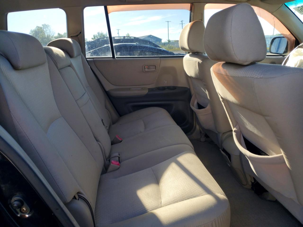 2004 TOYOTA HIGHLANDER