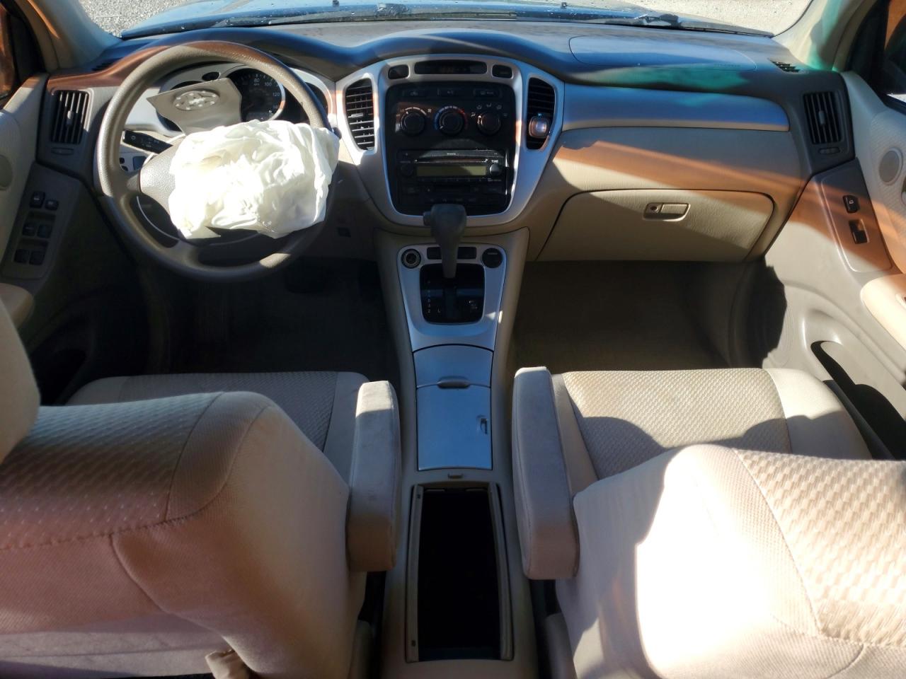 2004 TOYOTA HIGHLANDER