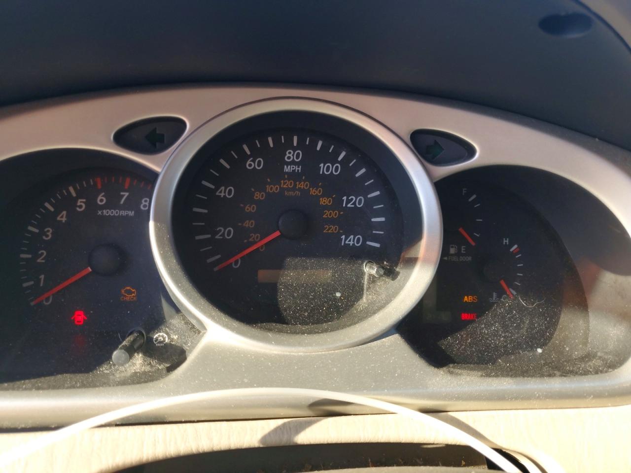 2004 TOYOTA HIGHLANDER