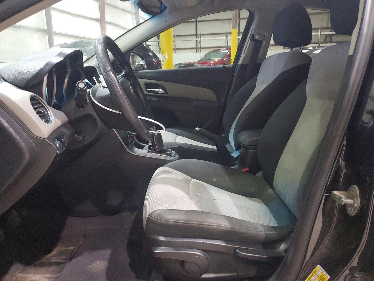2011 CHEVROLET CRUZE