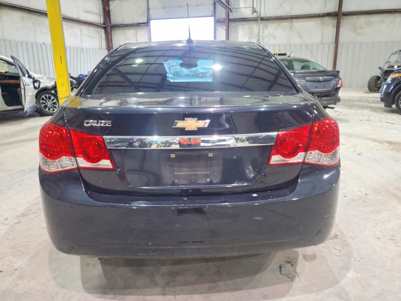 2011 CHEVROLET CRUZE