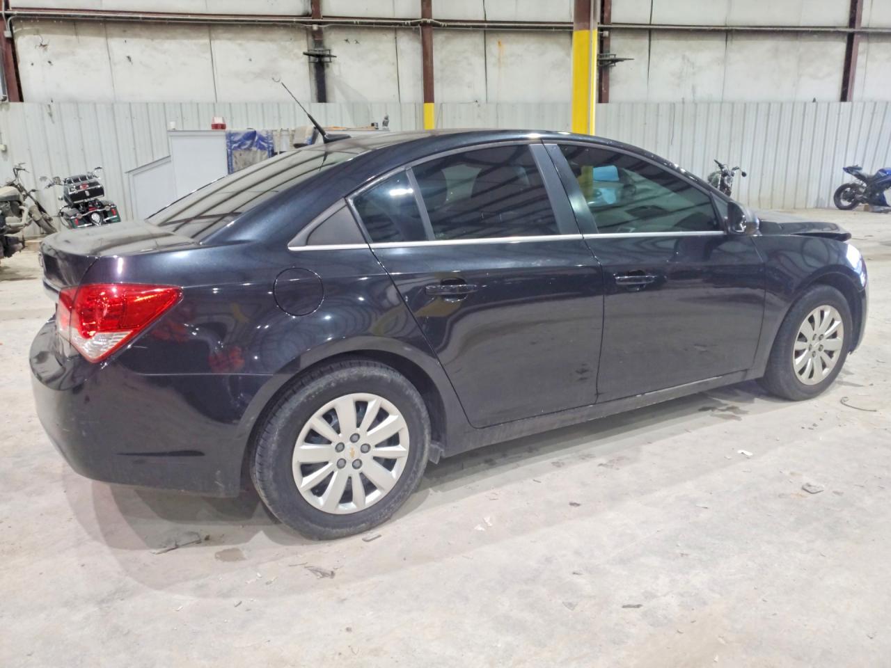 2011 CHEVROLET CRUZE