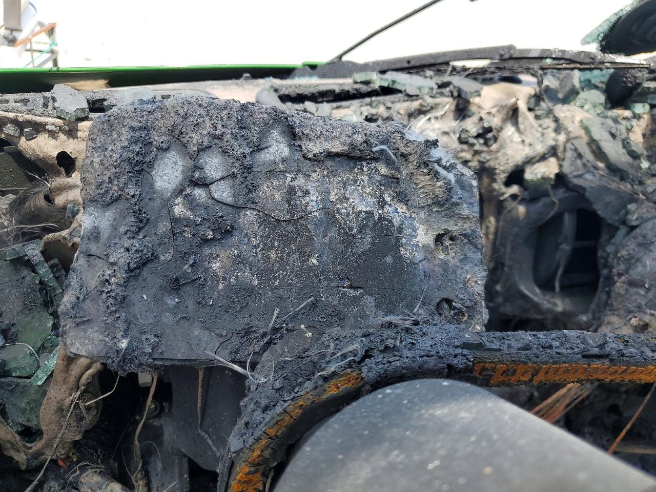 2021 JOHN DEERE XUV835R