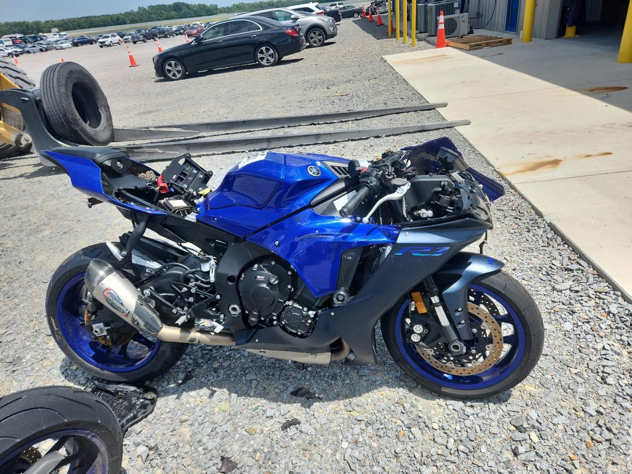 2023 YAMAHA YZF1000