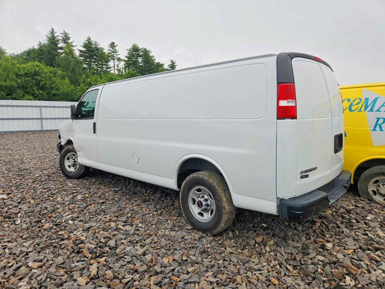 2022 CHEVROLET EXPRESS