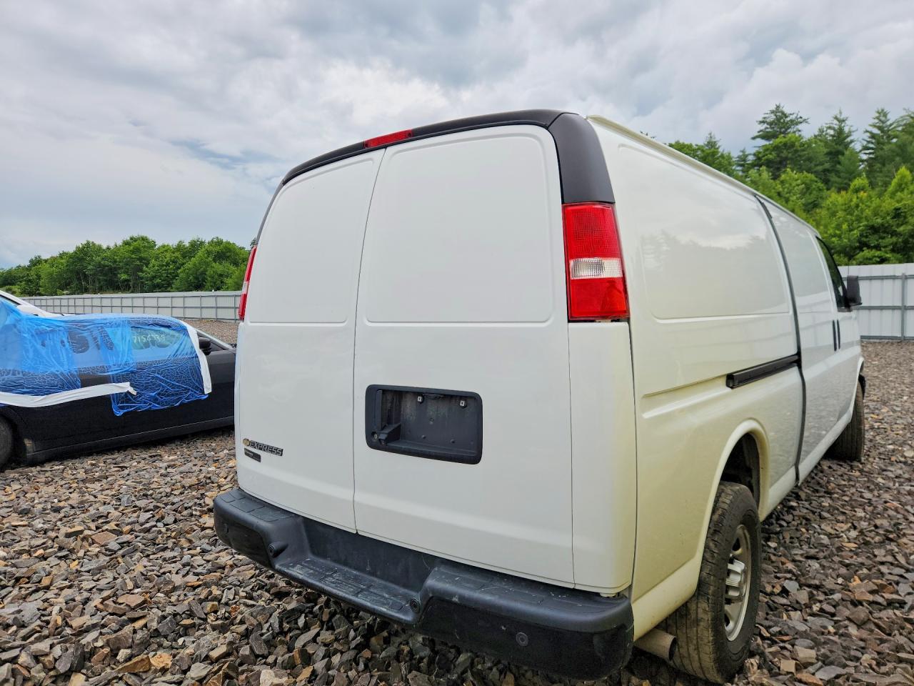 2022 CHEVROLET EXPRESS