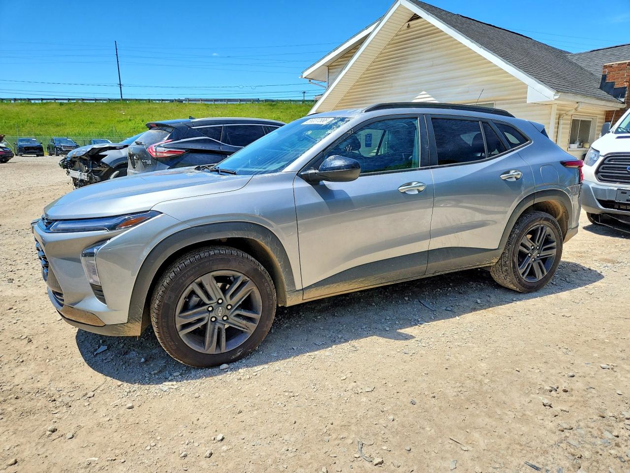 2025 CHEVROLET TRAX