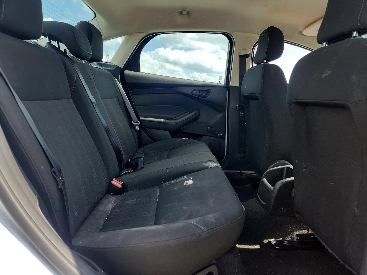 2016 FORD FOCUS