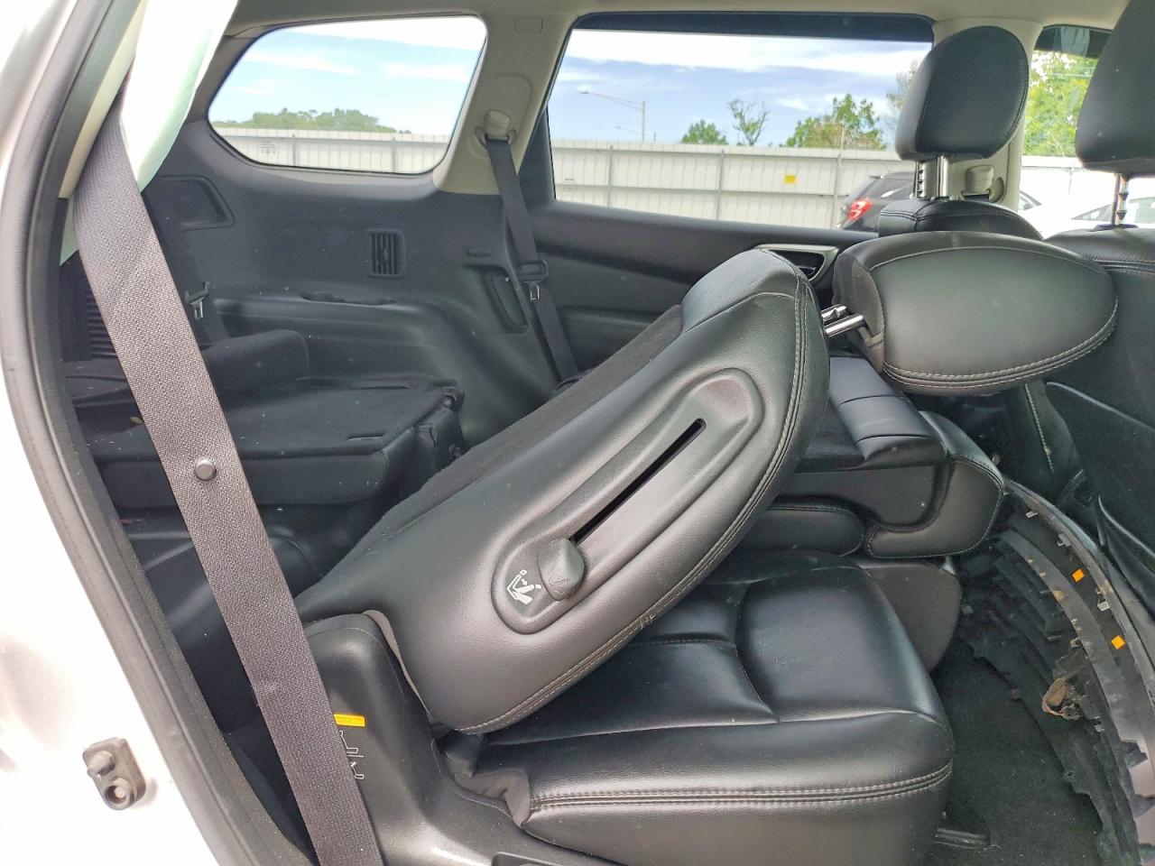 2017 NISSAN PATHFINDER
