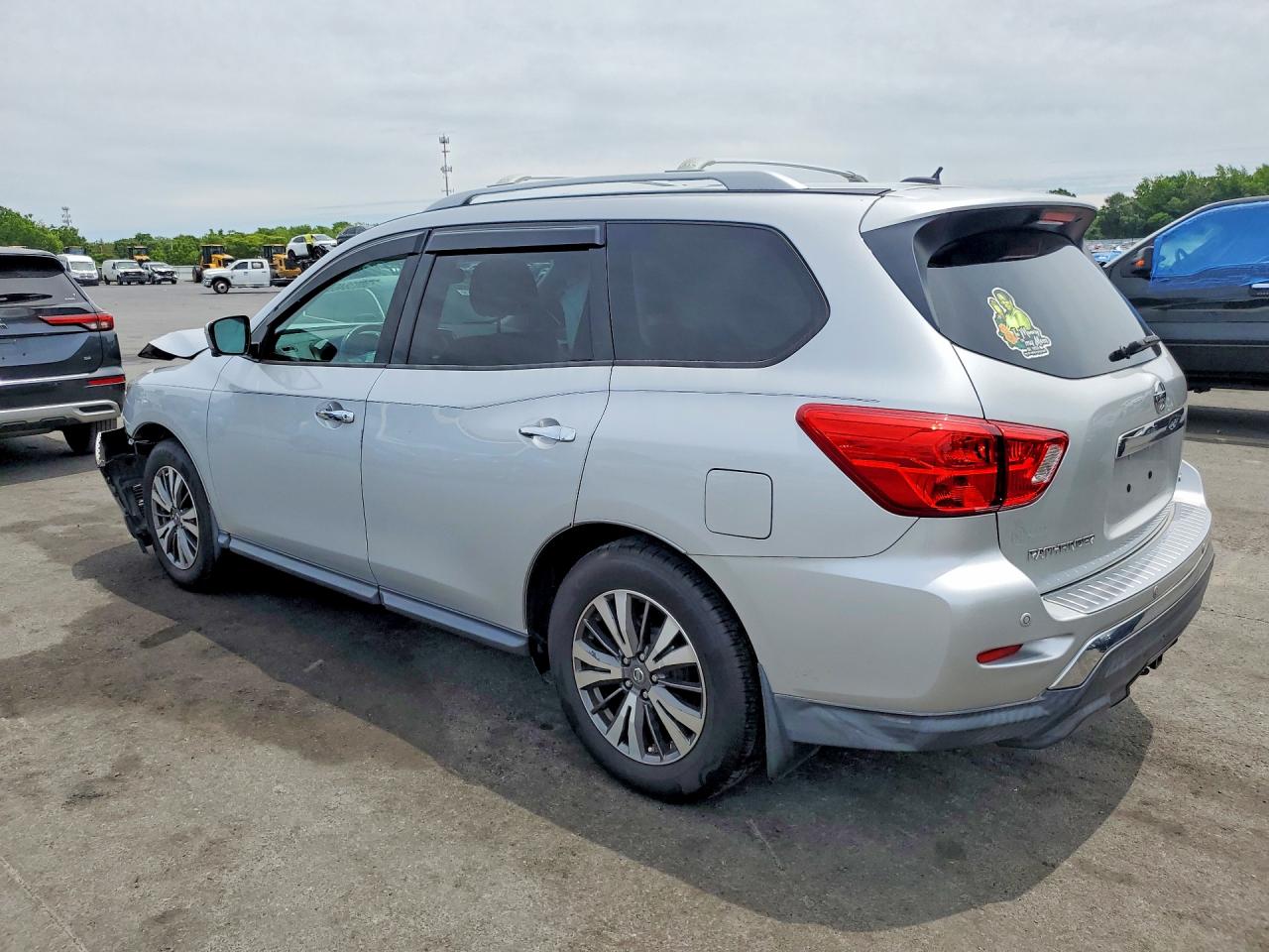 2017 NISSAN PATHFINDER