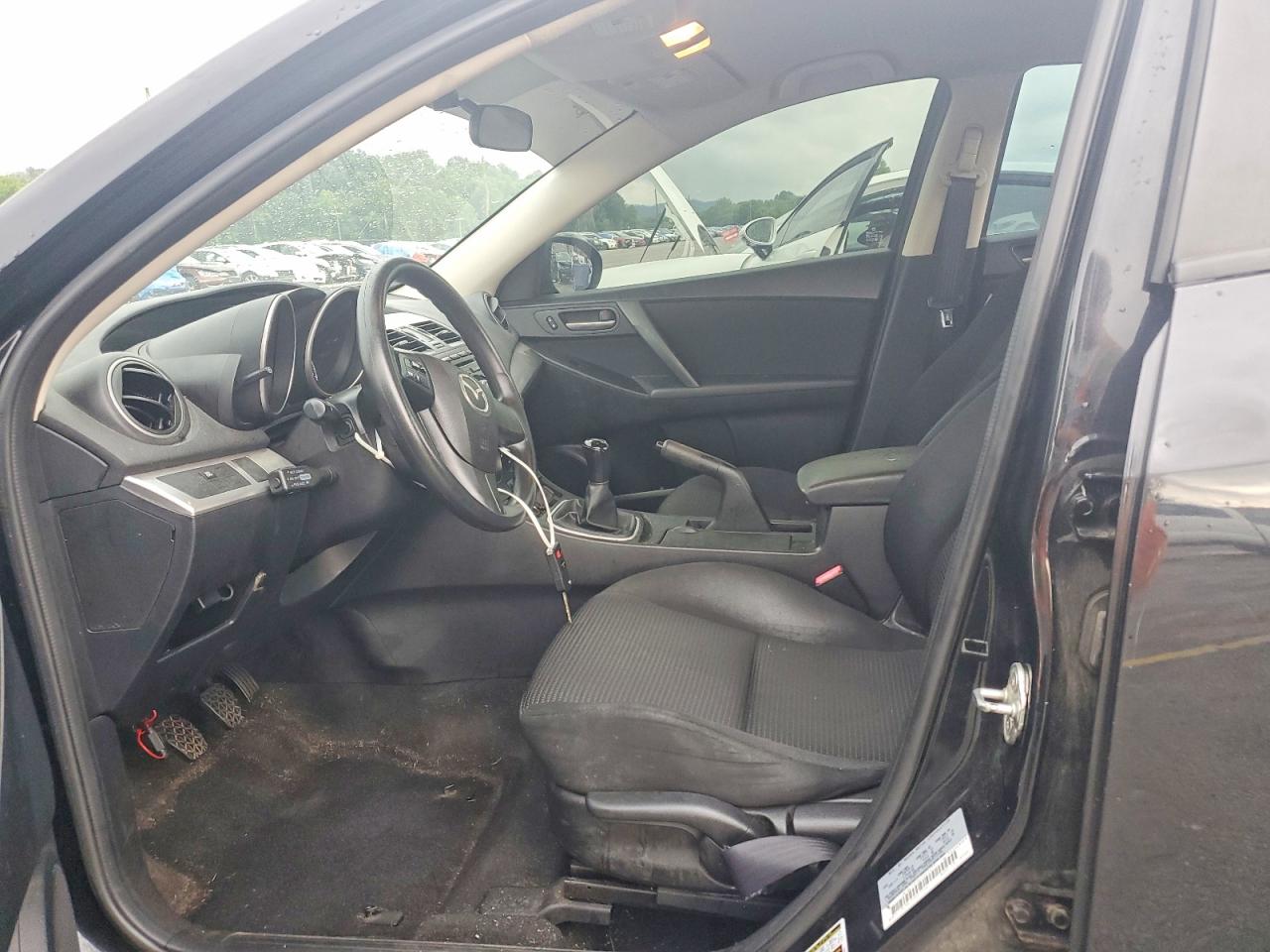 2012 MAZDA 3 4D 2WD