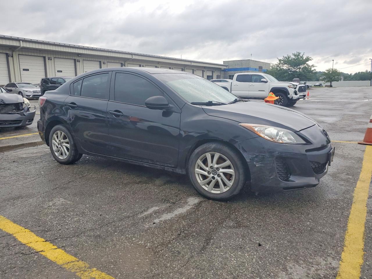 2012 MAZDA 3 4D 2WD